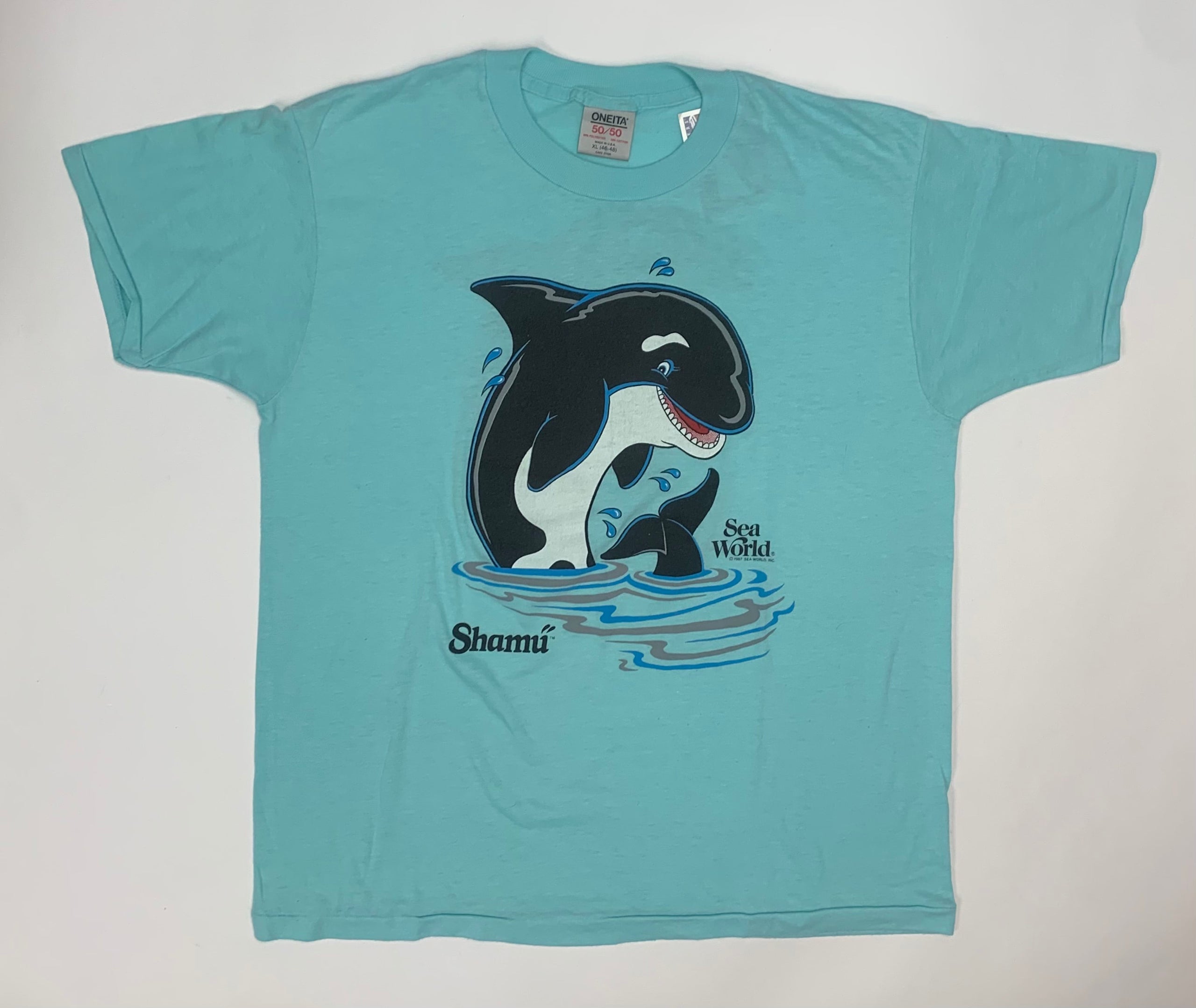 Vintage 1987 sea world shamu whale front back print tee oneita tag